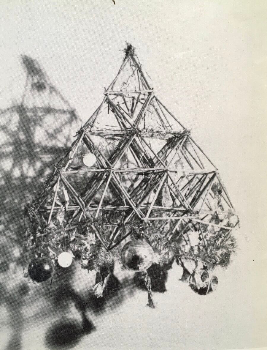 Vianočný stromček zo slamy v Lendaku. Foto: B. Mrhová